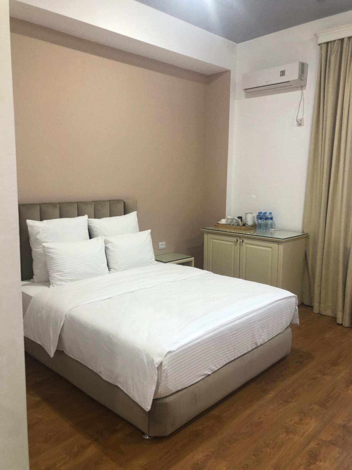 Wald Hotel Лаґодехі Екстер'єр фото